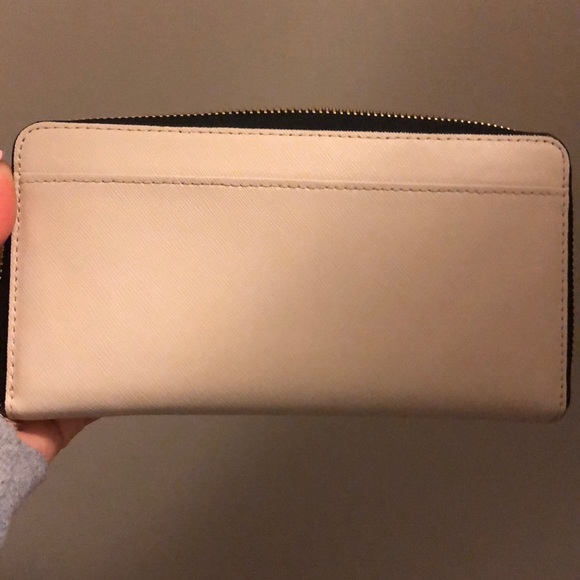 Kate Spade Wallet - Picture 2 of 6